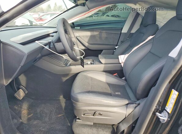 7SAYGDEE9TF402943 2026 TESLA MODEL Black Vista interior delantera