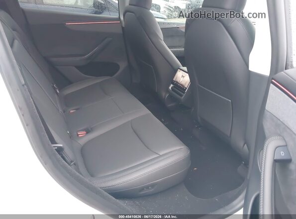 7SAYGDEE9TF408600 2026 TESLA MODEL Y White Հետևի նստատեղերի տեսք