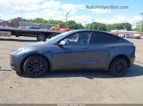 7SAYGDEEXNA009372 2022 TESLA MODEL Y Gray 360 interior view