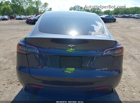 7SAYGDEEXNA009372 2022 TESLA MODEL Y Gray 