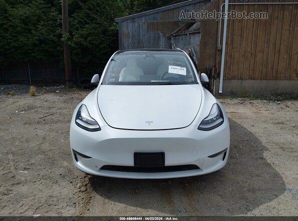 7SAYGDEEXPA098525 2023 TESLA MODEL Y White ხელსაწყოთა პანელის ხედი