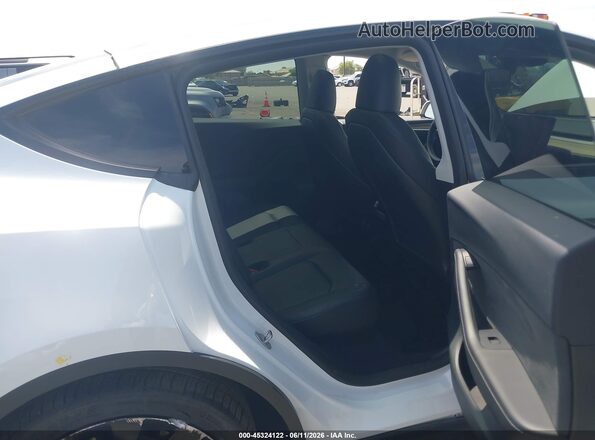 7SAYGDEEXPF791033 2023 TESLA MODEL Y Белый Вид наклейки с VIN-кодом
