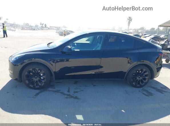 7SAYGDEEXPF855734 2023 TESLA MODEL Y Black 
