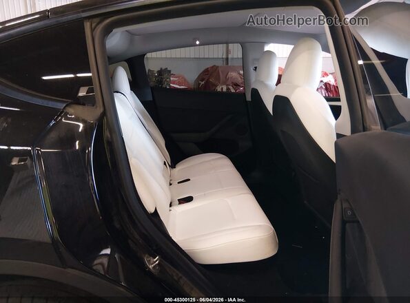7SAYGDEEXPF885896 2023 TESLA MODEL Y Black VIN sticker view