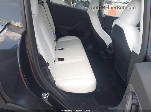 7SAYGDEEXRA231528 2024 TESLA MODEL Y Gray VIN კოდის სტიკერის ხედი