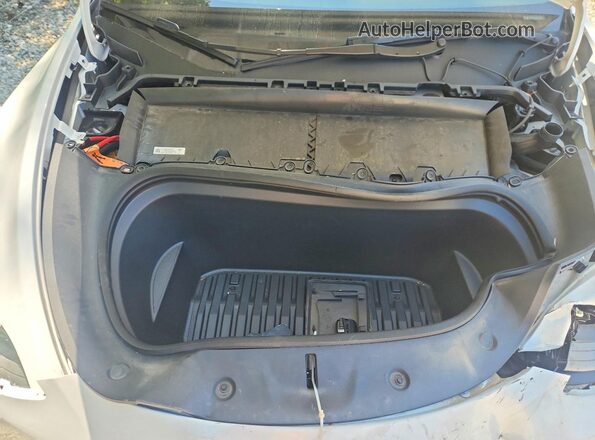 7SAYGDEEXRA274556 2024 TESLA MODEL Белый Вид подкапотного пространства