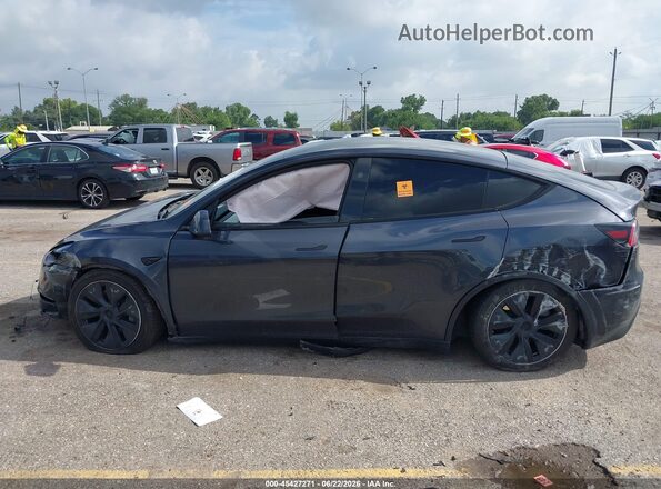 7SAYGDEEXRA308804 2024 TESLA MODEL Y Gray Widok wnętrza 360 stopni