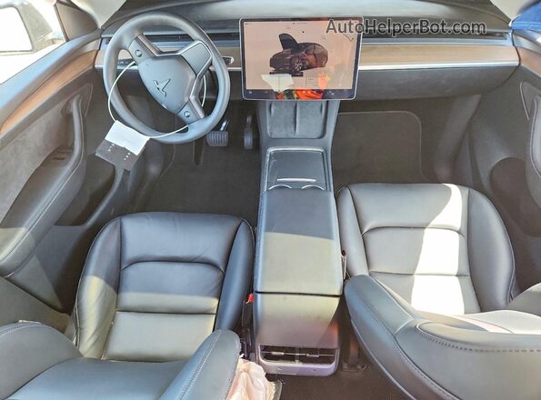 7SAYGDEEXRF060671 2024 TESLA MODEL Черный Вид панели приборов