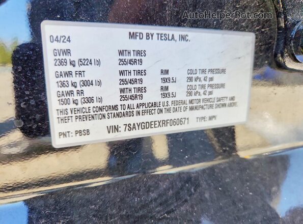 7SAYGDEEXRF060671 2024 TESLA MODEL Черный Вид наклейки с VIN-кодом