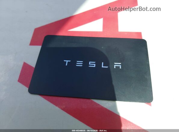 7SAYGDEEXSA353134 2025 TESLA MODEL Y Белый Вид панели приборов