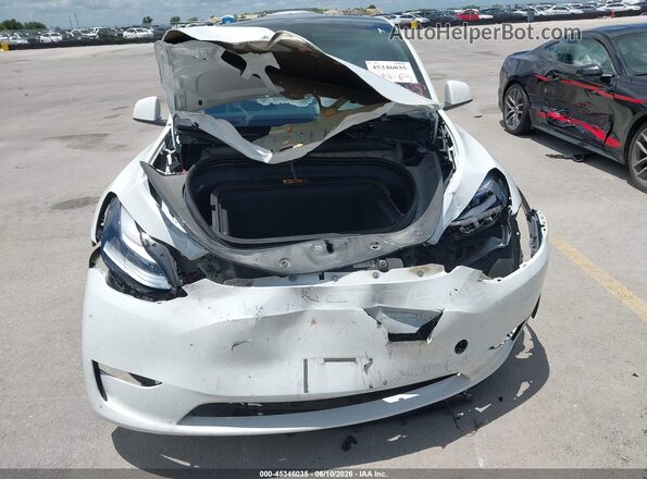 7SAYGDEEXSA353134 2025 TESLA MODEL Y Белый Вид щитка приборов