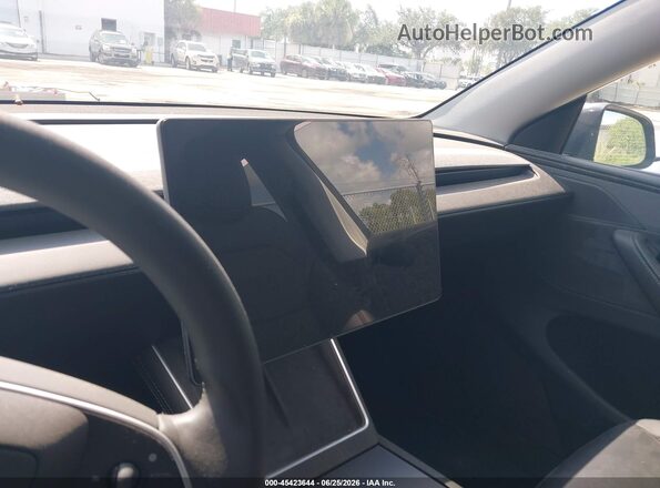 7SAYGDEEXTA405573 2026 TESLA MODEL Y Gray Սալոնի 360 աստիճան տեսք
