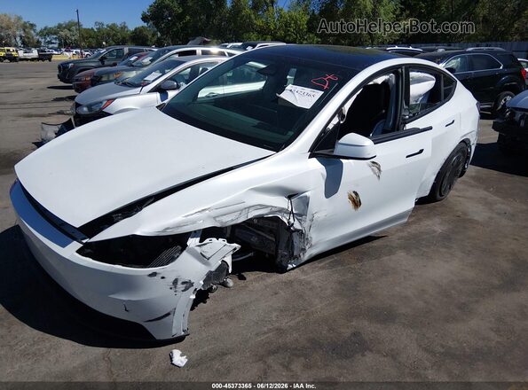 7SAYGDEEXTA662135 2026 TESLA MODEL Y White Front left