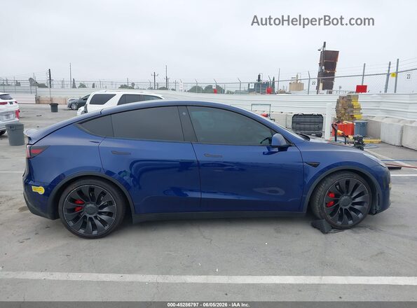 7SAYGDEF1NF378133 2022 TESLA MODEL Y Синий Вид задней части салона