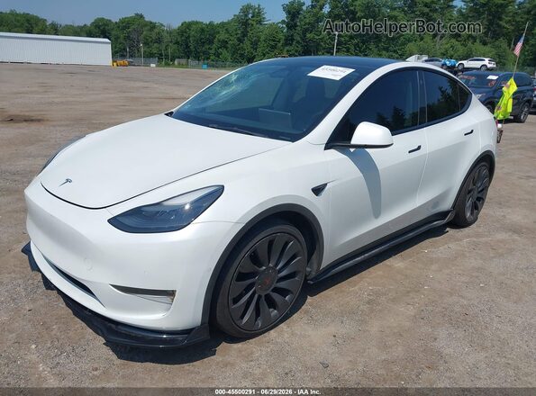 7SAYGDEF1NF468186 2022 TESLA MODEL Y White წინა მარცხენა ხედი სამი მეოთხედიდან