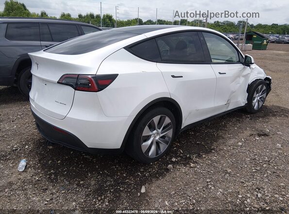 7SAYGDEF1PA049058 2023 TESLA MODEL Y White 
