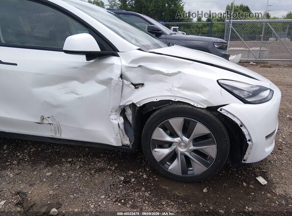 7SAYGDEF1PA049058 2023 TESLA MODEL Y White 