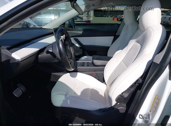 7SAYGDEF2NF346369 2022 TESLA MODEL Y White Սալոնի դիմացի տեսք