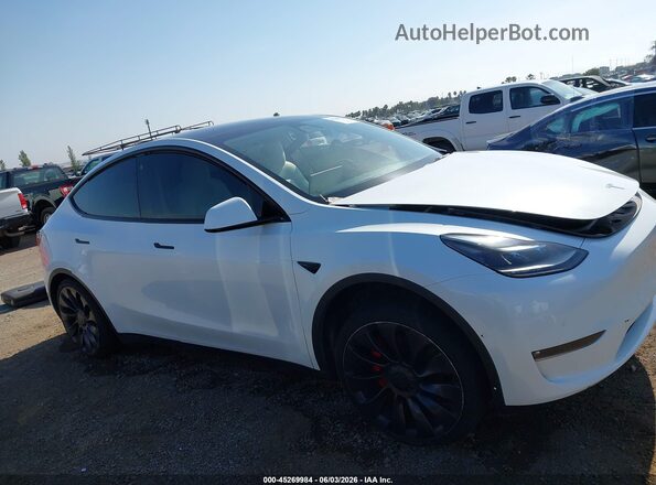 7SAYGDEF2NF346369 2022 TESLA MODEL Y White Սալոնի հետևի տեսք
