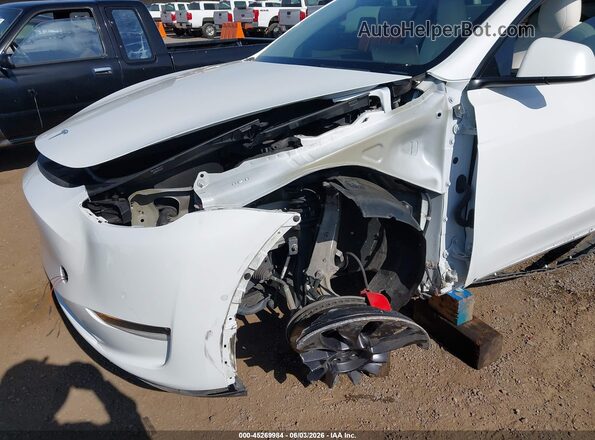 7SAYGDEF2NF346369 2022 TESLA MODEL Y White Դիմացի տեսք