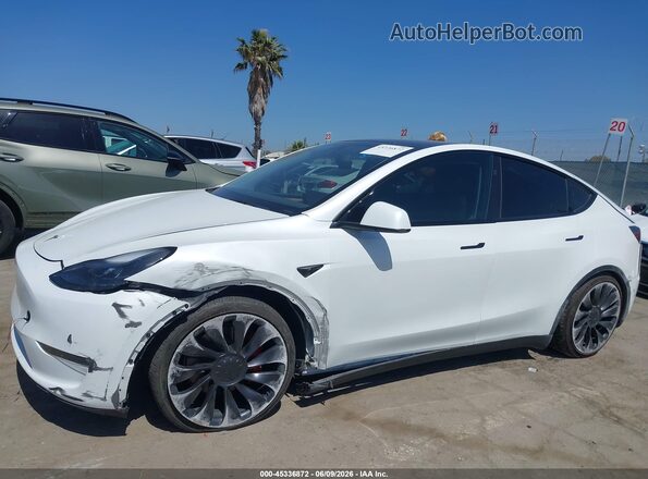 7SAYGDEF2PF791195 2023 TESLA MODEL Y White Front view