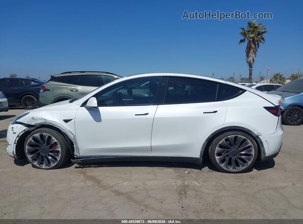 7SAYGDEF2PF791195 2023 TESLA MODEL Y White 360 interior view