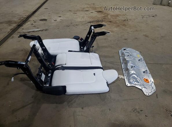 7SAYGDEF4NF404790 2022 TESLA MODEL Gray ძრავის განყოფილების ხედი