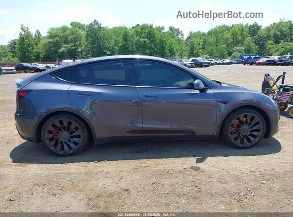 7SAYGDEF4PF859710 2023 TESLA MODEL Y Gray Rear interior view