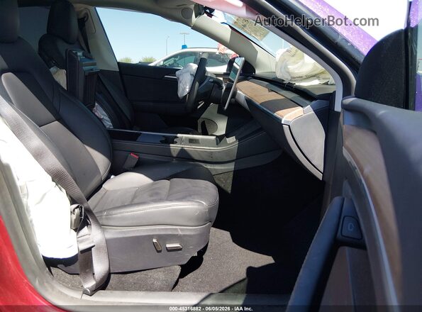 7SAYGDEF4RF158975 2024 TESLA MODEL Y Фиолетовый Вид салона спереди