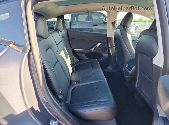 7SAYGDEF5NF549207 2022 TESLA MODEL Gray Вид задньої частини салону