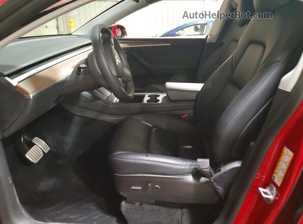 7SAYGDEF5PF668104 2023 TESLA MODEL Красный Вид салона спереди