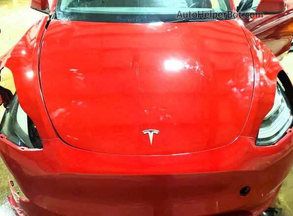 7SAYGDEF5PF668104 2023 TESLA MODEL Красный Вид задней части салона