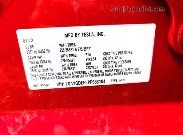 7SAYGDEF5PF668104 2023 TESLA MODEL Красный Вид наклейки с VIN-кодом