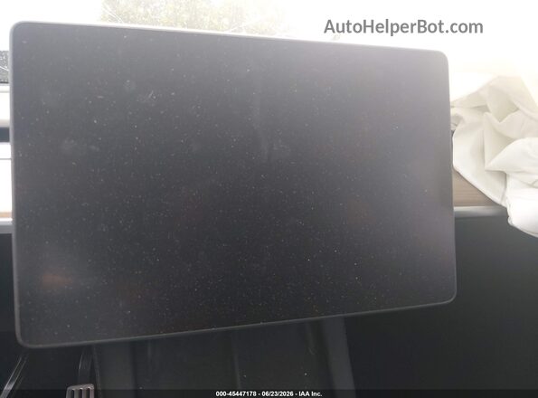 7SAYGDEF5PF880338 2023 TESLA MODEL Y Gray Widok wnętrza 360 stopni