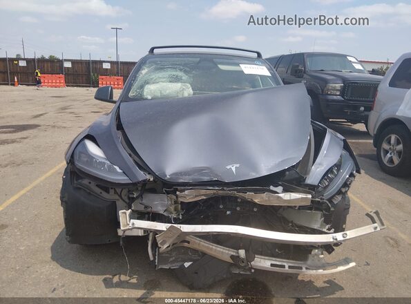7SAYGDEF5PF880338 2023 TESLA MODEL Y Gray Widok deski rozdzielczej