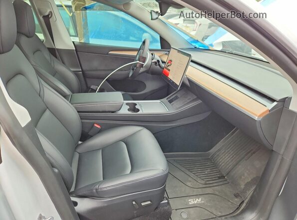 7SAYGDEF5RA307245 2024 TESLA MODEL White Vista interior delantera