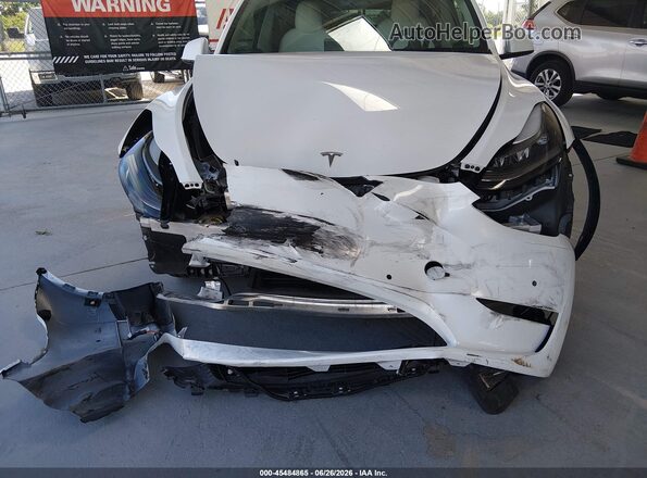 7SAYGDEF6NF379777 2022 TESLA MODEL Y White Instrument cluster view
