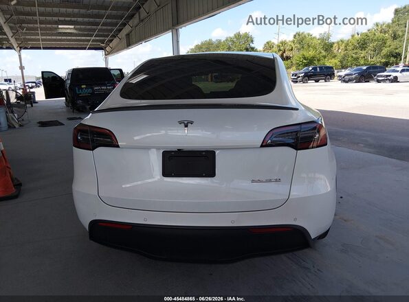 7SAYGDEF6NF379777 2022 TESLA MODEL Y White 