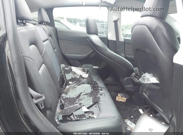 7SAYGDEF6NF397938 2022 TESLA MODEL Y Черный Вид задних сидений
