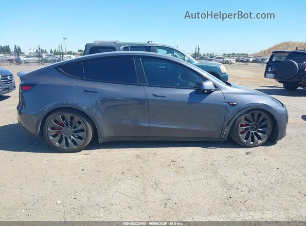 7SAYGDEF6PF812307 2023 TESLA MODEL Y Серый Вид задней части салона