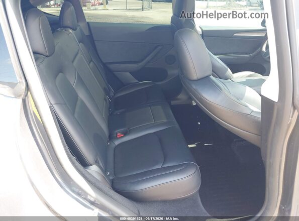 7SAYGDEF6PF839250 2023 TESLA MODEL Y Gray VIN կոդի պիտակի տեսք