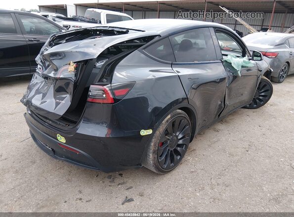 7SAYGDEF6RF039485 2024 TESLA MODEL Y Black Tył prawy