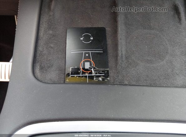 7SAYGDEF6RF039485 2024 TESLA MODEL Y Black Widok z tyłu