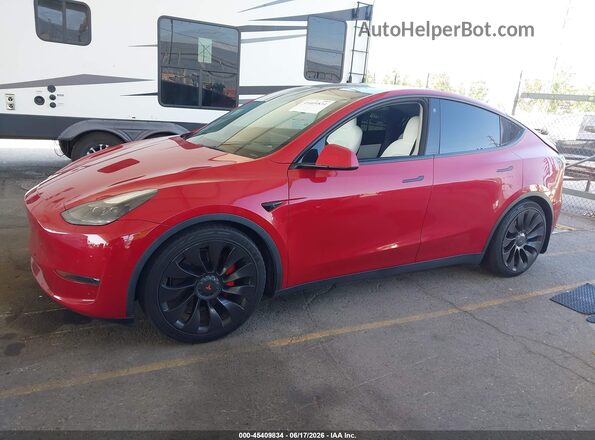 7SAYGDEF7NF340552 2022 TESLA MODEL Y Red Rear interior view
