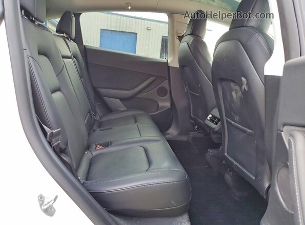 7SAYGDEF7NF464580 2022 TESLA MODEL White Вид задньої частини салону