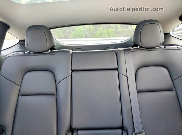 7SAYGDEF7NF464580 2022 TESLA MODEL White Вид задніх сидінь