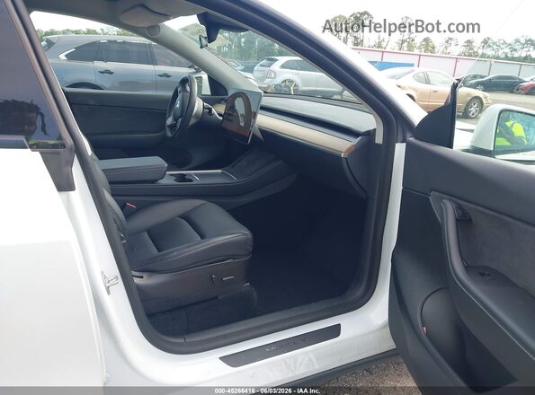 7SAYGDEF7NF507279 2022 TESLA MODEL Y White წინა სალონის ხედი
