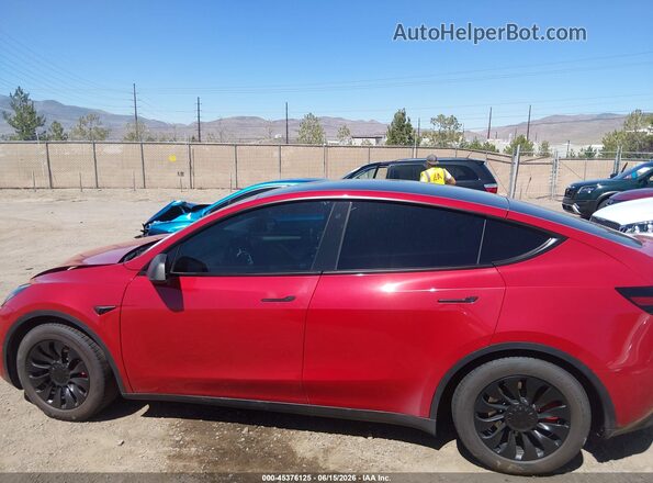 7SAYGDEF7PF632110 2023 TESLA MODEL Y Красный Вид задней части салона