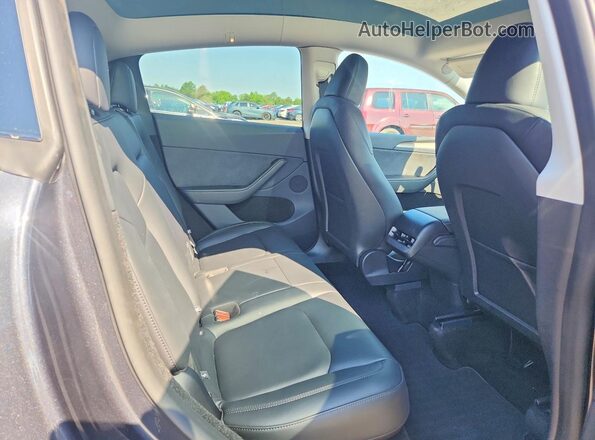 7SAYGDEF7SA350930 2025 TESLA MODEL Gray უკანა სავარძლების ხედი
