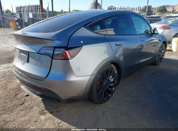 7SAYGDEF8RF195060 2024 TESLA MODEL Y Серый Задняя правая четверть